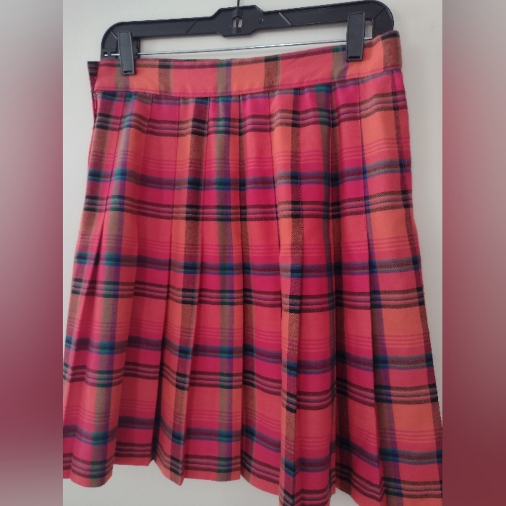 WB skirt
